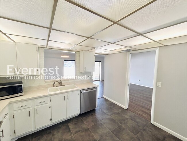 Photo - 7516 S Sanibel Cir