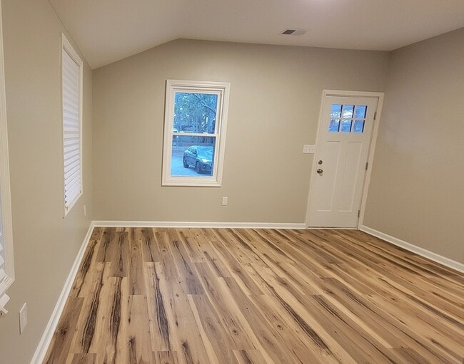 Photo - 1616 Craven St