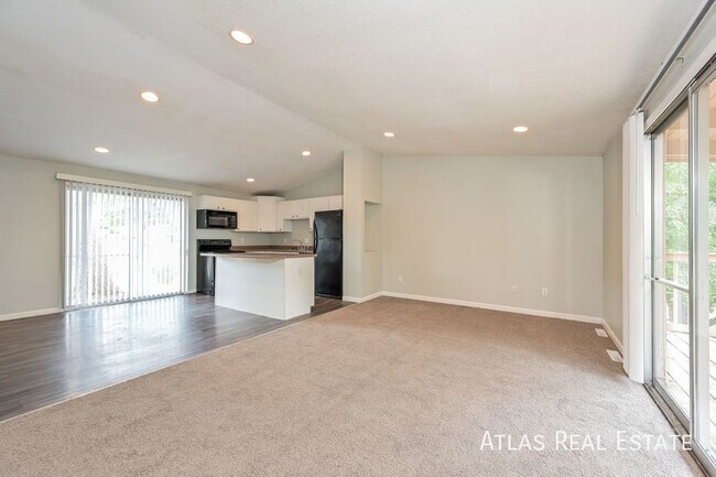 Photo - 540 N Harlan St