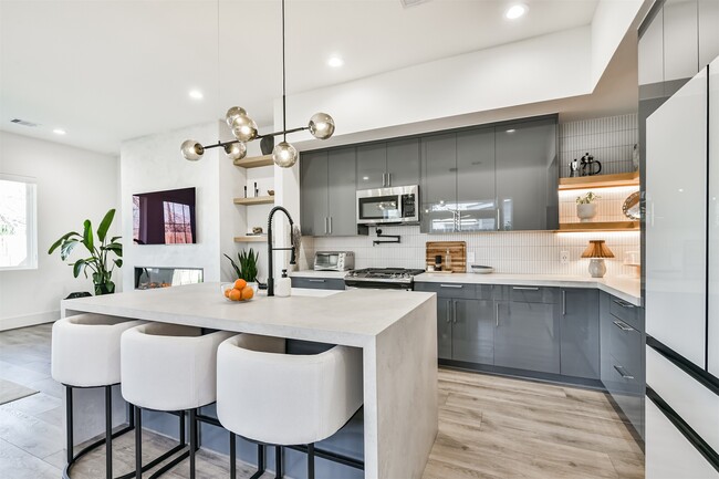 Photo - 4211 Nichols St