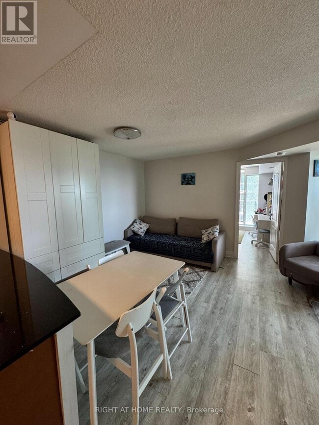 Photo - 2121 Lake Shore Blvd W Unit 906
