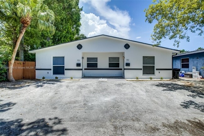 Photo - 951 SW 16th Pl Unit 951