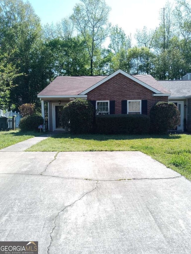 Photo - 209 Johns Ct