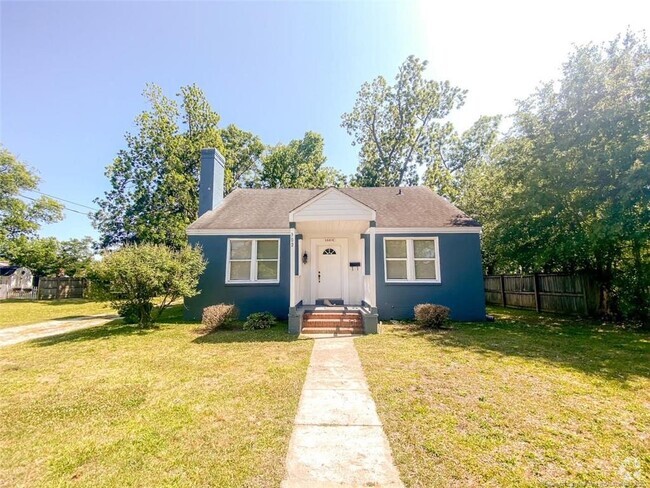 Building Photo - 302 E 13th St Rental