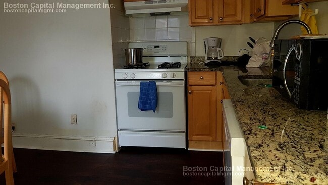 Photo - 78 Linden St Unit 1