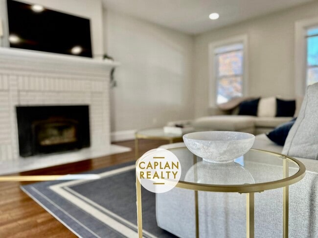 Photo - 50 Roydon Rd