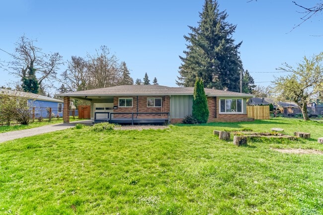 Photo - 7010 NE Alberta St