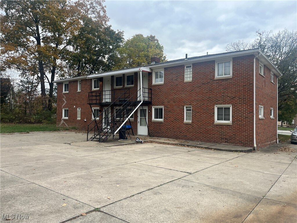 Photo - 476 Graham Rd Unit 2