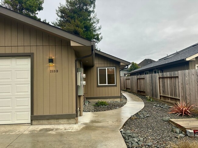 Photo - 259 Hodgson St Unit 259 Hodgson St  B