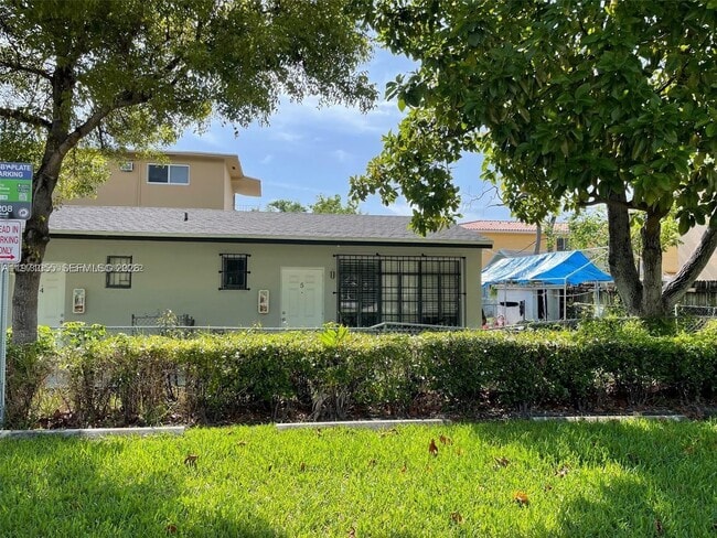 Photo - 1346 NW 6th St Unit 4