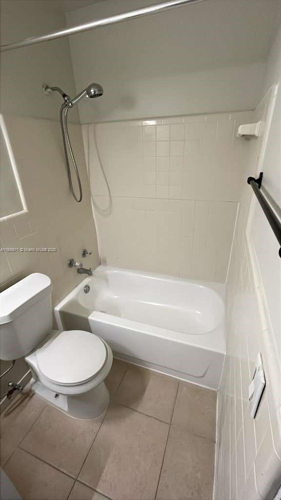 Photo - 554 NE 68th St Unit 5