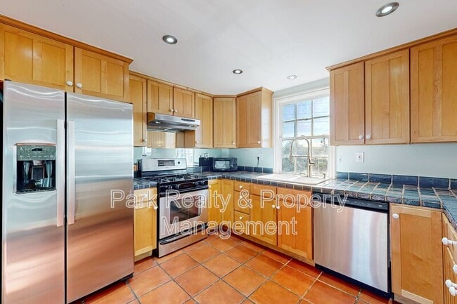 Photo - 1301 W Dakota Ave