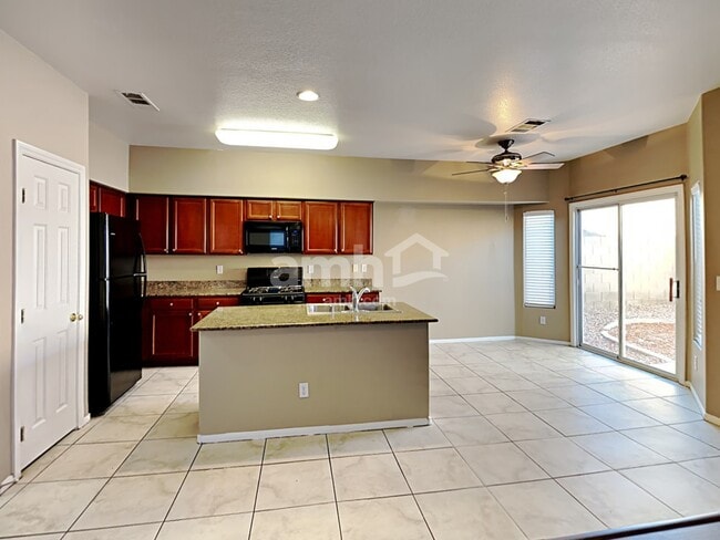 Photo - 7947 Dexter Falls St