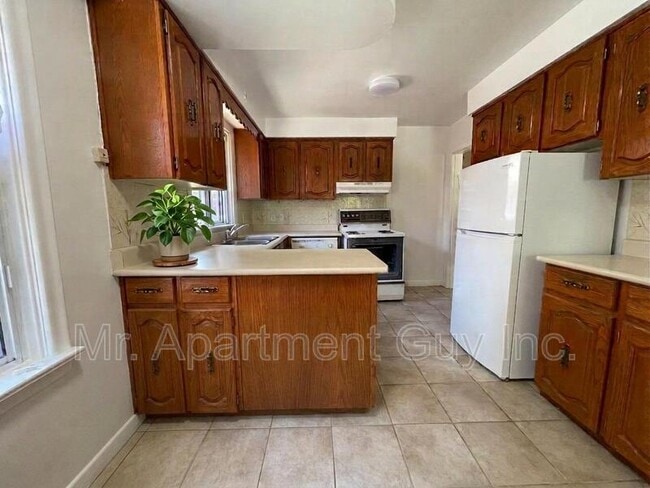 Photo - 127 Palm Dr