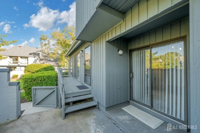 148 Linda Ln