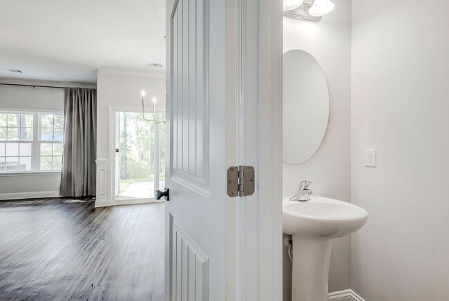 Photo - Spacious 3BR End Unit with Modern Finishes