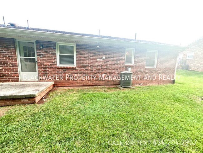 Photo - Two Bedroom Duplex in the Heart of Lynchburg!