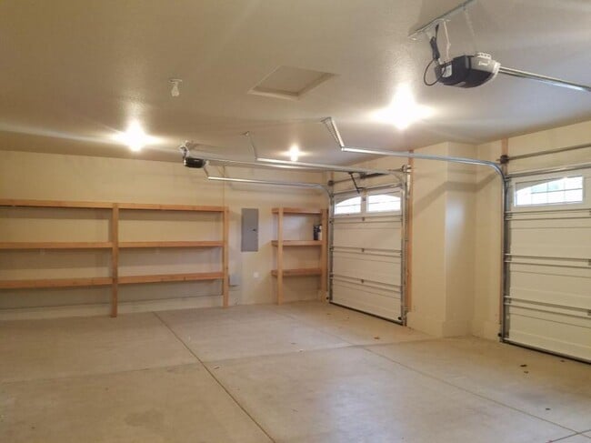Photo - 1050 SW Princeton Pl