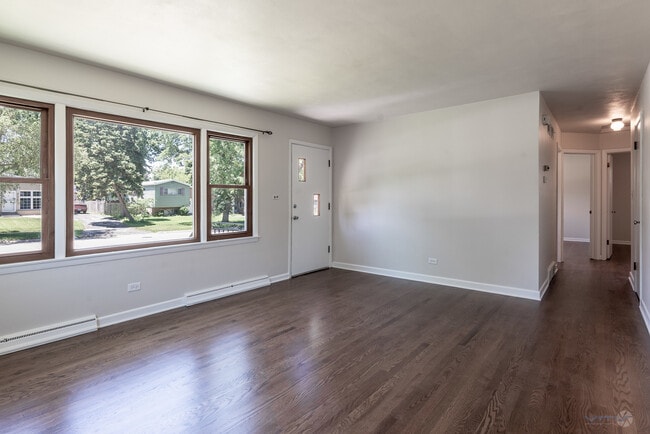 Photo - 711 N 3rd Ave