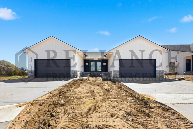 Photo - 5243 N Pinecrest Ct