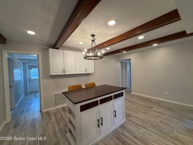 Photo - 490 Park Ave