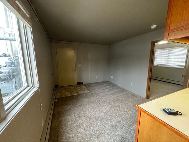 Photo - 1 BD, 1 BA Apartment Nestled Back on a Cul-de-Sac Unit 4006 #17
