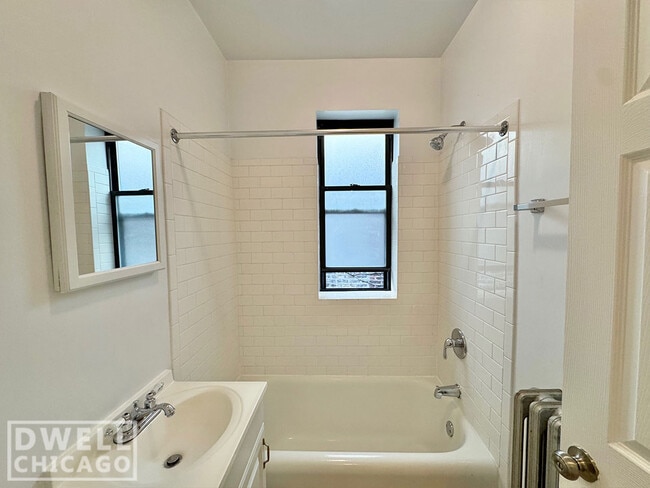 Photo - 1733 N Humboldt Blvd Unit 306