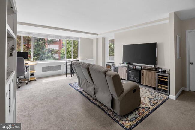 Photo - 1121 Arlington Blvd Unit 506