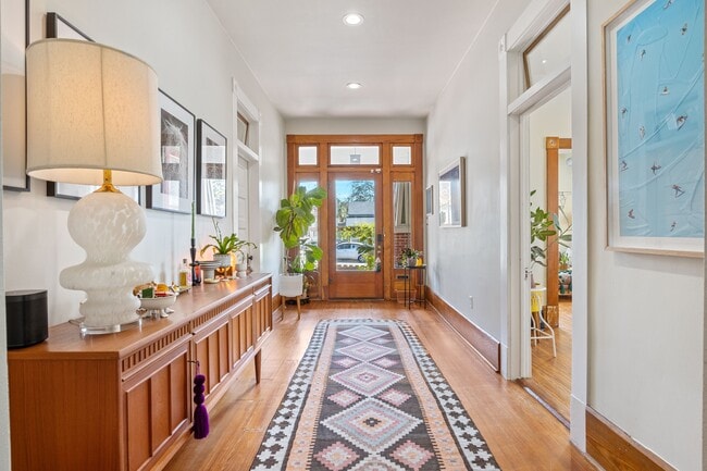 Photo - 421 Spofford Ave