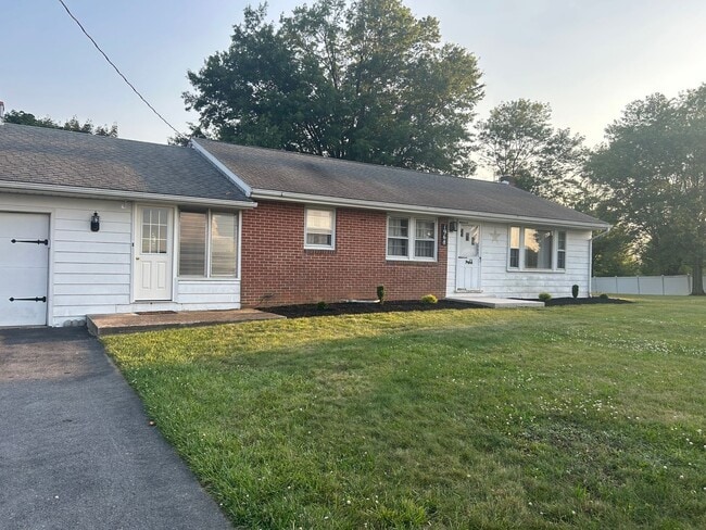 Photo - Lovely Single-Family Home