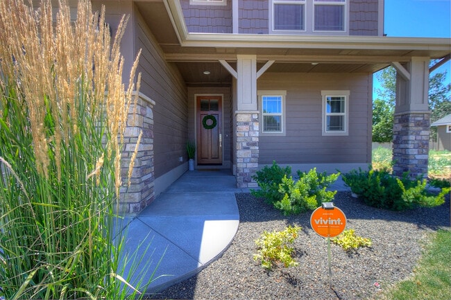 Photo - Beautiful Custom Home in Great Location