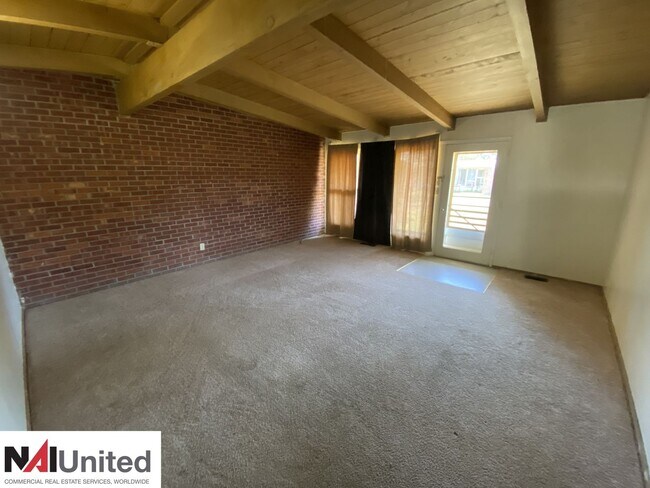 Photo - 3 bedroom, 1 bath duplex for rent!