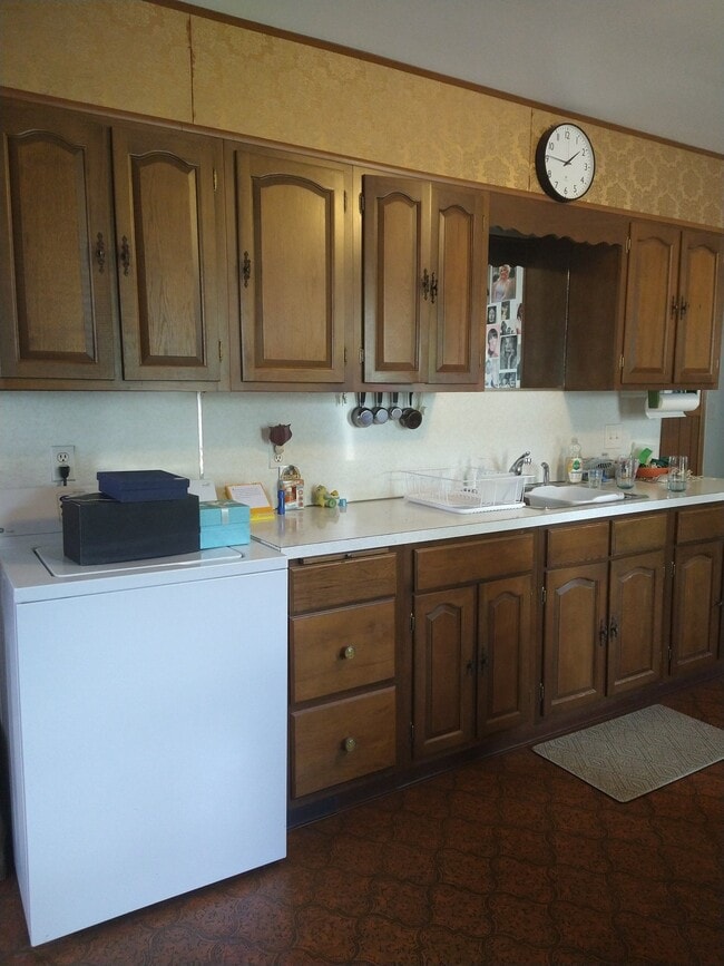 241 Boylston St Unit 241