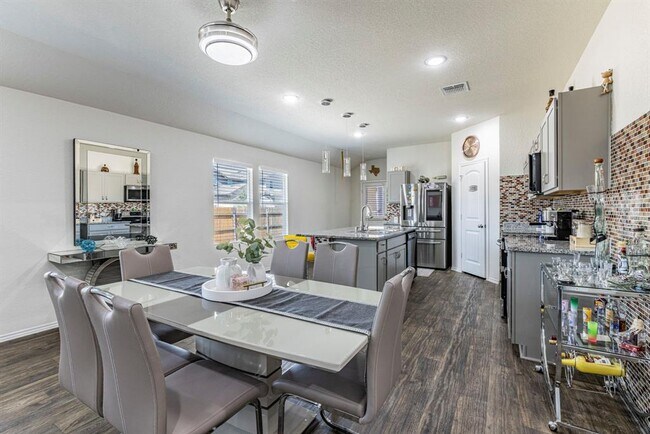Photo - 19000 Romano Dr