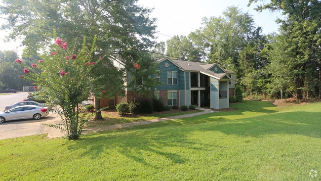 Willow Creek Apartment Homes