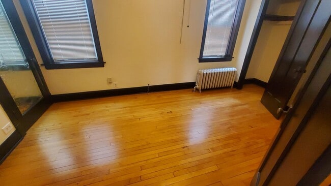 Photo - 4928 W Barry Ave Unit #1