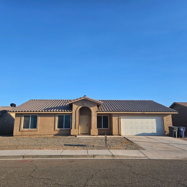 Building Photo - Remodeled 4 bedroom for Rent Rental