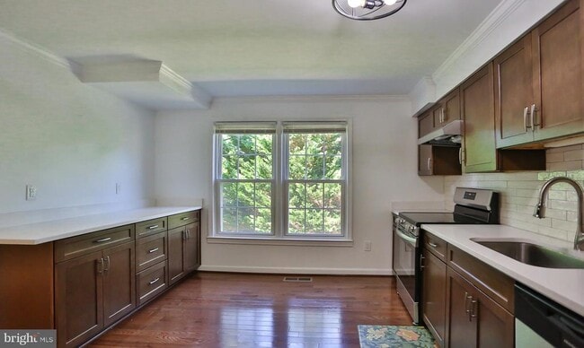 Photo - 2402 Windbreak Dr