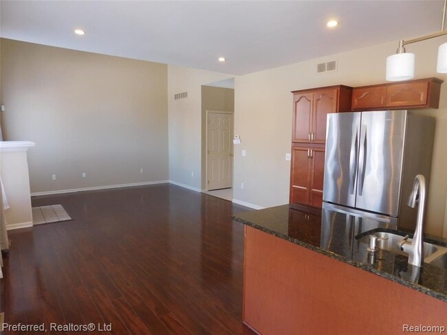 Photo - 43124 Providence Ln