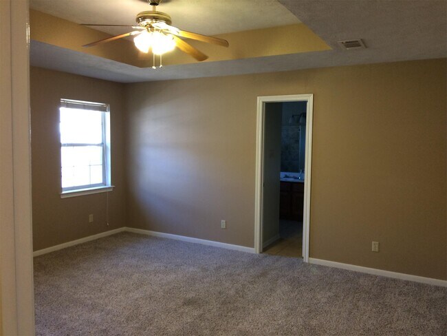 Photo - 4009 Hunter Creek Dr