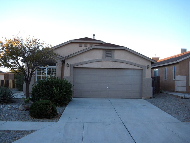 Building Photo - NW Albuquerque 3 Bedroom Rental