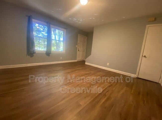 Photo - 220 Piney Mountain Rd