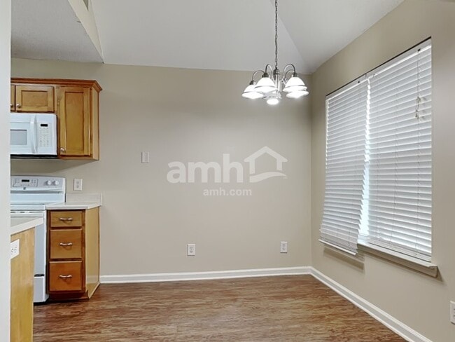 Photo - 134 Nandina Way