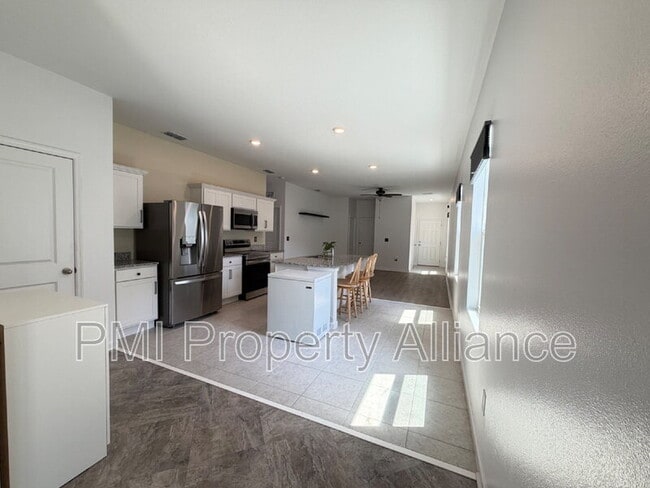 Photo - 2021 Hemingway Cir