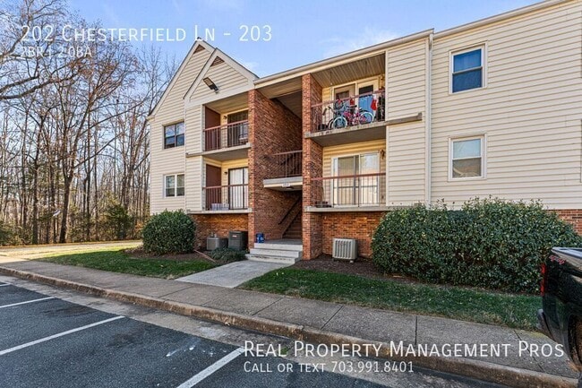 Building Photo - 202 Chesterfield Ln Unit 203