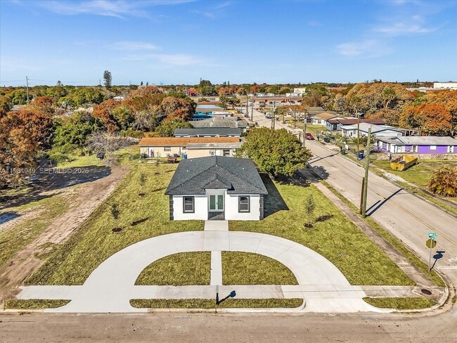 Photo - 803 N 20th St