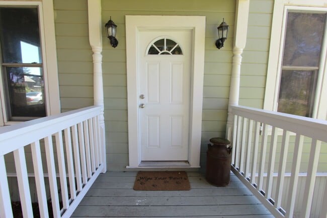 Photo - 121 McBrown Rd