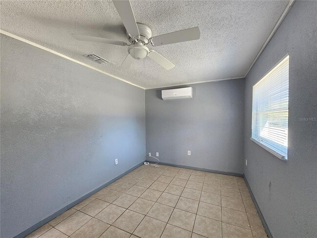 Photo - 945 Reynolds Rd