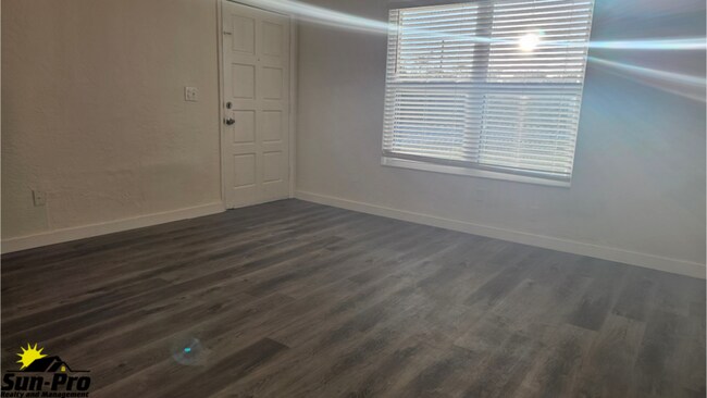 Photo - 5813 Spruce Creek Rd