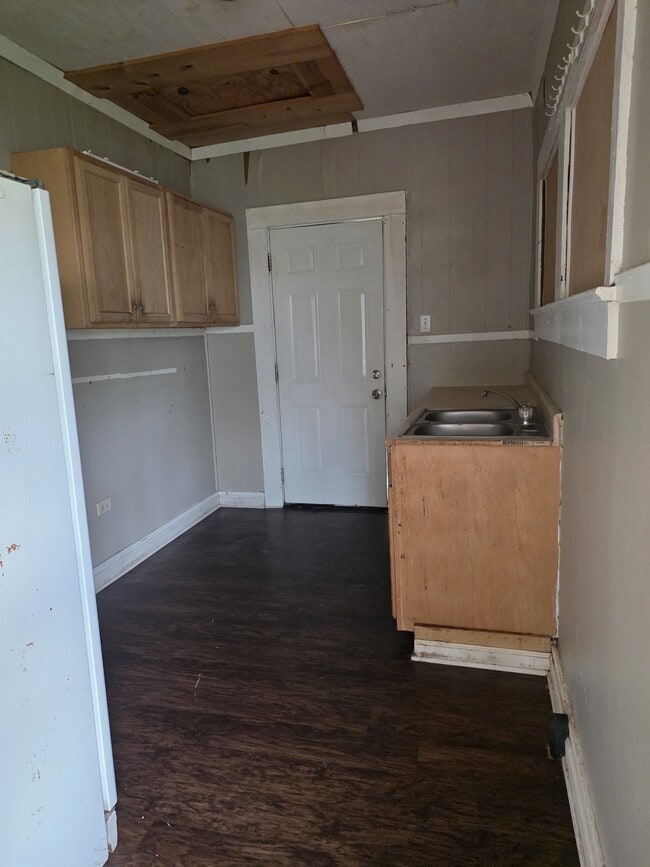 Photo - 510 Edwards St